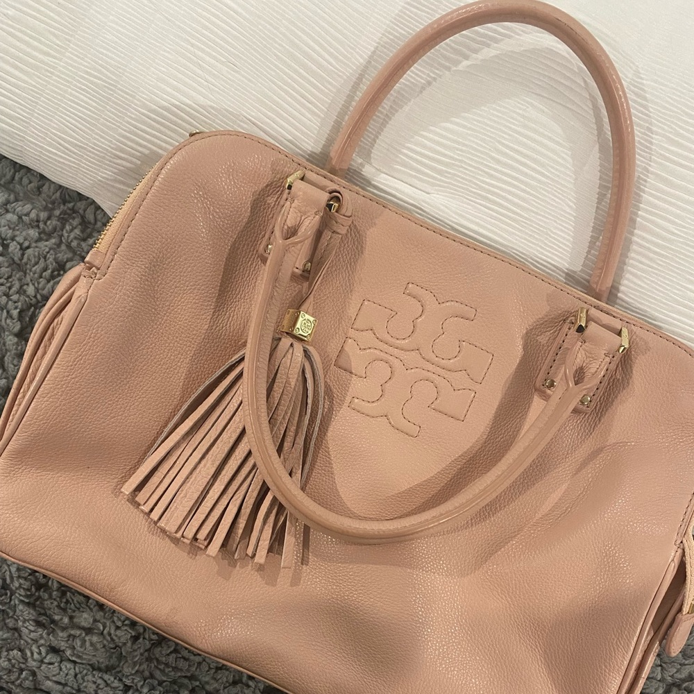 Tory Burch Blush Leather Purse with Dust Bag.